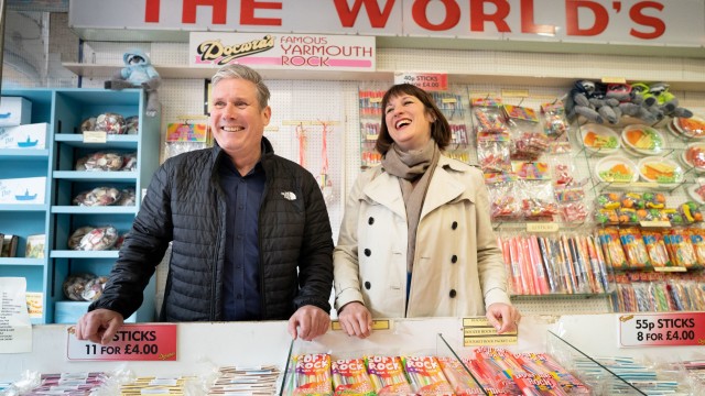 Article thumbnail: Labour leader Sir Keir Starmer and shadow chancellor Rachel Reeves during a walkabout in Great Yarmouth, Norfolk, as they campaign for the forthcoming council elections on May 4th. Picture date: Wednesday April 12, 2023. PA Photo. See PA story POLITICS Starmer. Photo credit should read: Stefan Rousseau/PA Wire