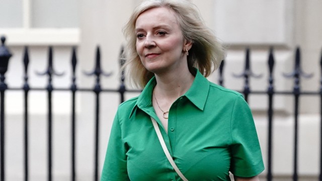 Former prime minister Liz Truss leaves the Rupert and Lachlan Murdoch annual party at Spencer House, St James' Place in London. Picture date: Thursday June 22, 2023. PA Photo. Photo credit should read: Victoria Jones/PA Wire